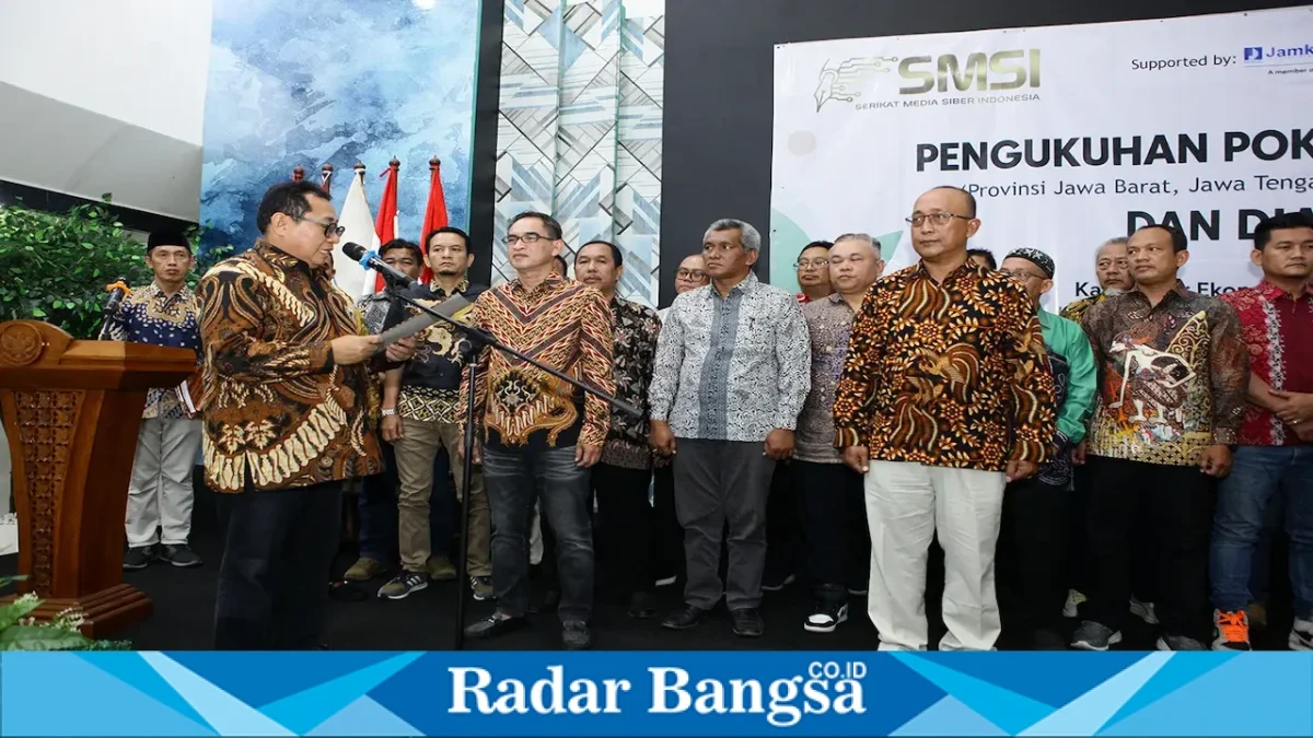 Pengukuhan Pokja Newsroom Jaga Desa SMSI, Jumat (28/8/2026). (Dok HO/RadarBangsa.co.id)