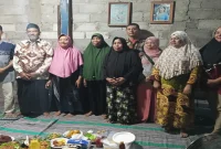 Warga Bulusan saat doa bersama, Sabtu (29/8/2026). (Dok Ho/RadarBangsa.co.id)