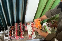 Tim gabungan memberantas peredaran rokok ilegal dalam operasi di empat kecamatan Lamongan, Selasa (8/9/2026). (Foto Dok Ho/RadarBangsa.co.id)