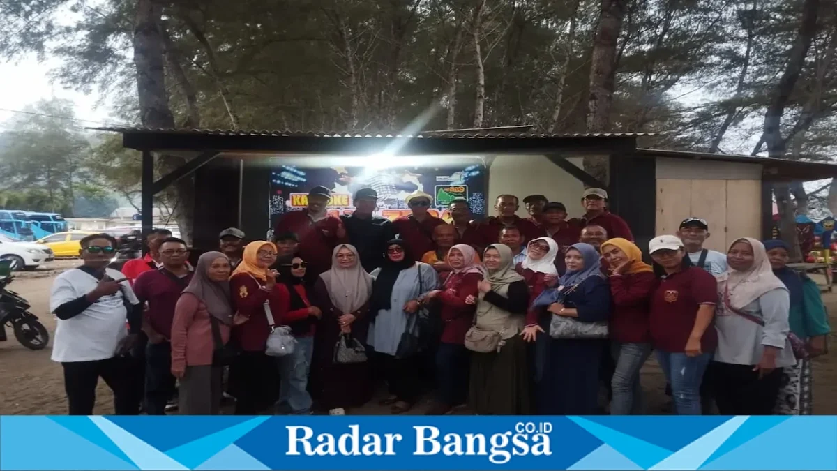 Alumni STMN 86 saat mengikuti perjalanan jelajah JLS dari Blitar menuju Trenggalek, Minggu (13/9/2026). (Dok. Ho/RadarBangsa.co.id)
