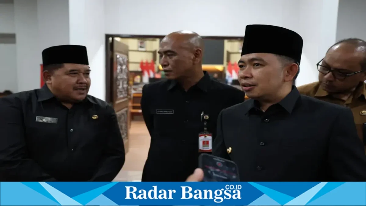 Bupati Jember Muhammad Fawait saat menyampaikan kebijakan terkait PPPK Paruh Waktu di Kabupaten Jember. (Foto Dok Ho/RadarBangsa.co.id)