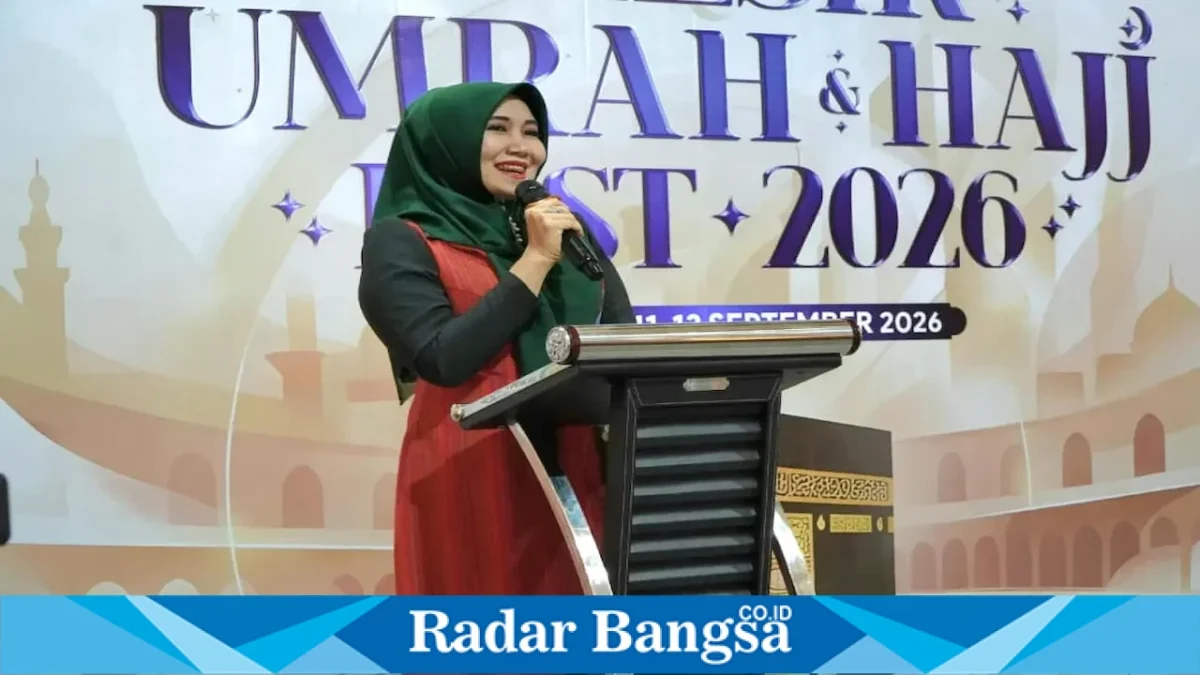 Anggota DPR RI Dr. Lia Istifhama saat membuka Gresik Umrah and Hajj Fest 2026 di Atrium Gressmall, Gresik. (Foto Dok Ho/RadarBangsa.co.id)