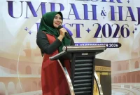 Anggota DPR RI Dr. Lia Istifhama saat membuka Gresik Umrah and Hajj Fest 2026 di Atrium Gressmall, Gresik. (Foto Dok Ho/RadarBangsa.co.id)