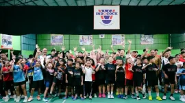 Bupati Pasuruan Merita Rusdi Sutejo membuka Kejuaraan Bulutangkis Bupati Pasuruan Open 2026 di Bayu Kencana Sport Center, Selasa (15/9/2026). (Dok. Ho/RadarBangsa.co.id)