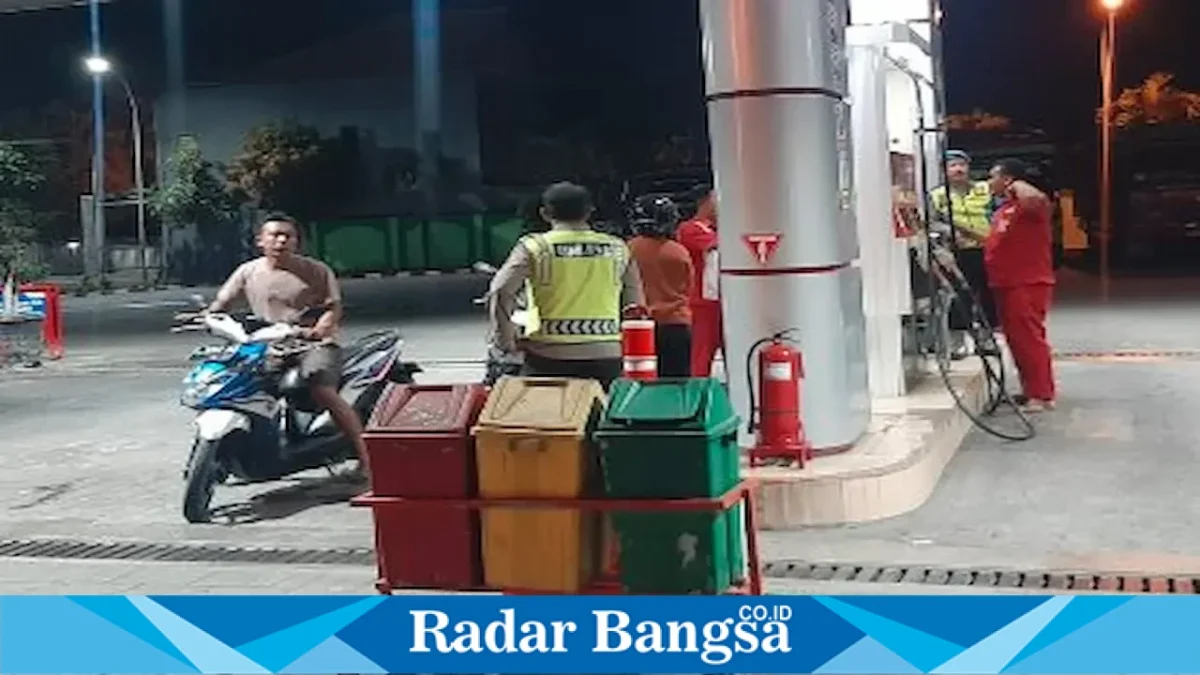 Anggota Polsek Tikung melaksanakan patroli objek vital di wilayah Tikung, Rabu (2/9/2026). (Foto Dok Ho/RadarBangsa.co.id)