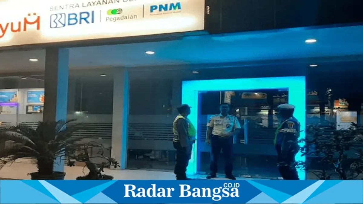 Anggota Polsek Tikung melaksanakan patroli objek vital di wilayah Tikung, Rabu (2/9/2026). (Foto Dok Ho/RadarBangsa.co.id)