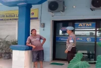 Polsek Tikung melakukan patroli di sejumlah objek vital dan Pasar Tikung, Kamis (10/9/2026). (Foto Dok Ho/RadarBangsa.co.id)