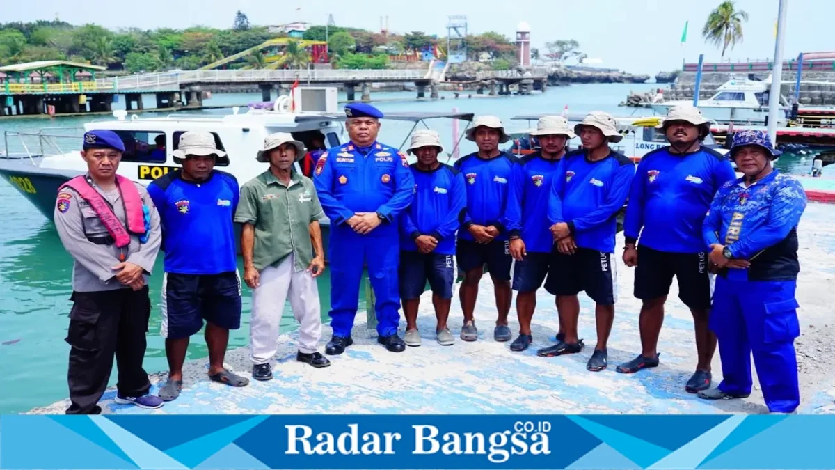 Satpolairud Polres Lamongan bersama Tim Marine WBL memperkuat sinergi keselamatan wisatawan di WBL, Selasa (8/9/2026). (Foto Dok Ho/RadarBangsa.co.id)