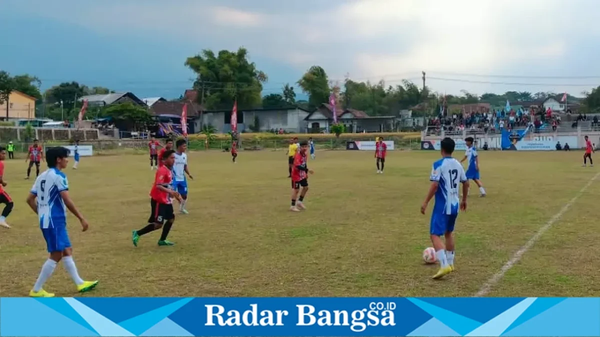 Gempol FC saat menghadapi SS Purwodadi pada Bupati Cup 2026 di Lapangan Ngadimulyo, Sukorejo, Selasa (8/9/2026). (Foto Dok Ho/RadarBangsa.co.id)