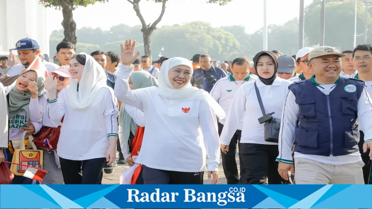 Gubernur Jawa Timur Khofifah Indar Parawansa saat menyampaikan ajakan menjadikan olahraga sebagai budaya hidup pada peringatan HAORNAS 2026 di Surabaya, Rabu (9/9). (Foto Dok Ho/RadarBangsa.co.id)