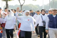 Gubernur Jawa Timur Khofifah Indar Parawansa saat menyampaikan ajakan menjadikan olahraga sebagai budaya hidup pada peringatan HAORNAS 2026 di Surabaya, Rabu (9/9). (Foto Dok Ho/RadarBangsa.co.id)