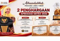 Kepala Dinas ESDM Jatim MHD Aftabuddin Rijaluzzaman menerima penghargaan EBTKE 2026, Kamis (4/9/2026). (Foto Dok Ho/RadarBangsa.co.id)