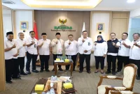 Kemnaker dan BAZNAS membahas pemberdayaan ekonomi dan akses kerja inklusif di Gedung BAZNAS, Jakarta, Senin (14/9/2026). (Dok. Ho/RadarBangsa.co.id)