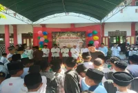 Keluarga besar SDN Tunjung 1 Bangkalan mengikuti peringatan Maulid Nabi Muhammad SAW, Sabtu (5/9/2026). (Foto Dok Ho/RadarBangsa.co.id)