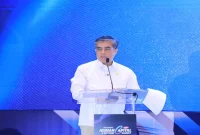 Menaker Yassierli saat menjadi pembicara pada Indonesia Human Capital and Beyond Summit 2026 di Tangerang, Selasa (15/9/2026). (Dok. Ho/RadarBangsa.co.id)