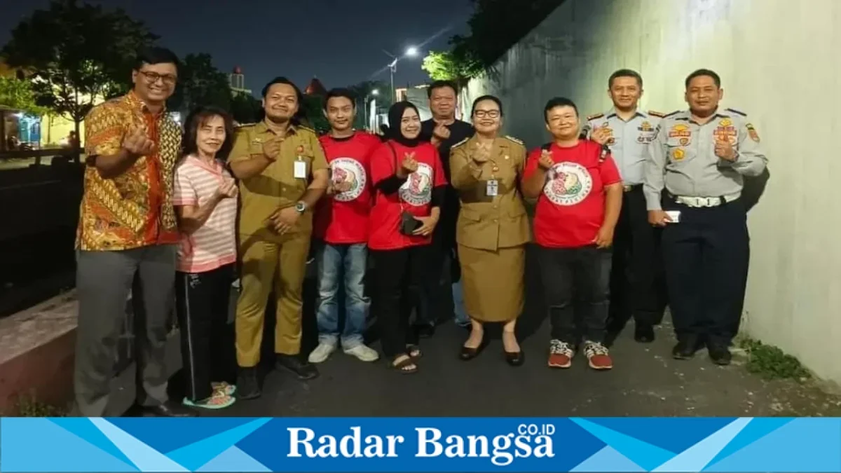 Wali Kota Semarang Agustina Wilujeng meninjau proses pengerjaan mural di kawasan Pecinan Semarang, September 2026. (Dok. Ho/RadarBangsa.co.id)
