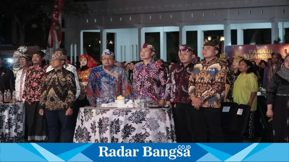 Bupati Lamongan Yuhronur Efendi menghadiri Parade Kebangsaan di Alun-alun Lamongan, Sabtu (5/9/2026). (Foto Dok Ho/RadarBangsa.co.id)