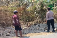 Polisi melakukan patroli di kawasan hutan Dusun Lengor, Desa Pelangwot, Selasa (15/9/2026). (Dok. Ho/RadarBangsa.co.id)