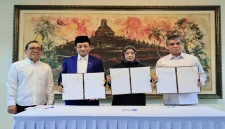 Penandatanganan SKB Tiga Menteri tentang hari libur nasional dan cuti bersama 2027 di Jakarta, Selasa (15/9/2026). (Dok. Ho/RadarBangsa.co.id)