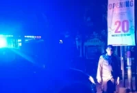 Personel Polsek Tikung melaksanakan Blue Light Patrol di sejumlah titik rawan, Jumat (4/9/2026) malam. (Foto Dok Ho/RadarBangsa.co.id)