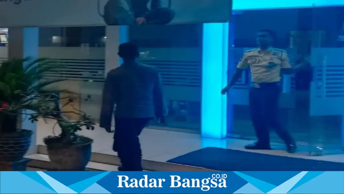 Personel Polsek Tikung melaksanakan patroli objek vital di wilayah Tikung, Senin (7/9/2026). (Foto Dok Ho/RadarBangsa.co.id)