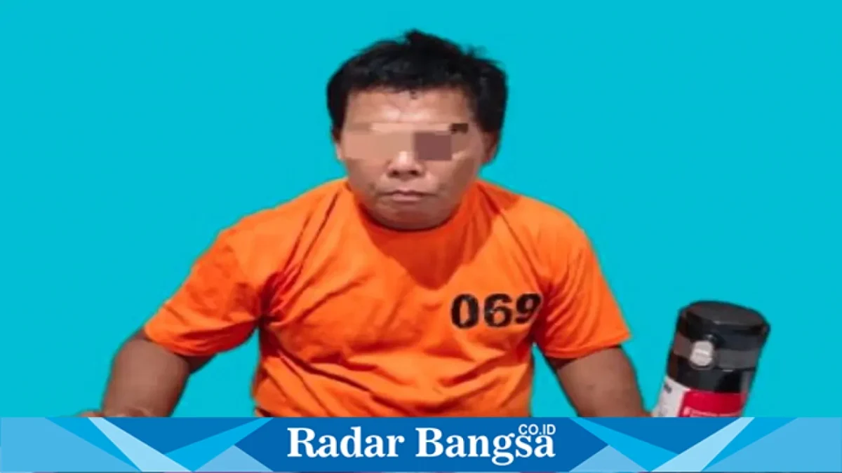 Polres Pelalawan mengamankan dua terduga pengedar sabu dan ekstasi di Kerumutan, Selasa (1/9/2026). (Foto Dok Ho/RadarBangsa.co.id)