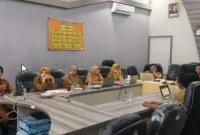 Inspektorat Kabupaten Bangkalan melaksanakan rangkaian Audit Teknologi Informasi dan Komunikasi terhadap aplikasi milik Diskominfo, mulai Senin (28/9/2026). (Dok. Ho/RadarBangsa.co.id)