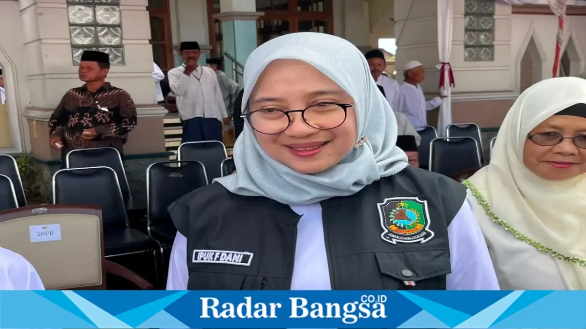 Bupati Banyuwangi Ipuk Fiestiandani saat soft launching Bapenda Online dalam acara Car Free Day dan peresmian Pasar Jati Agung, Kecamatan Purwoharjo, Minggu (27/9/2026). (Dok. Ho/RadarBangsa.co.id)