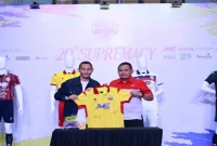 Cosmo JNE FC saat memperkenalkan skuad dan jersey baru di GOR POPKI Cibubur, Senin (24/8/2026). (Dok Ho/RadarBangsa.co.id)