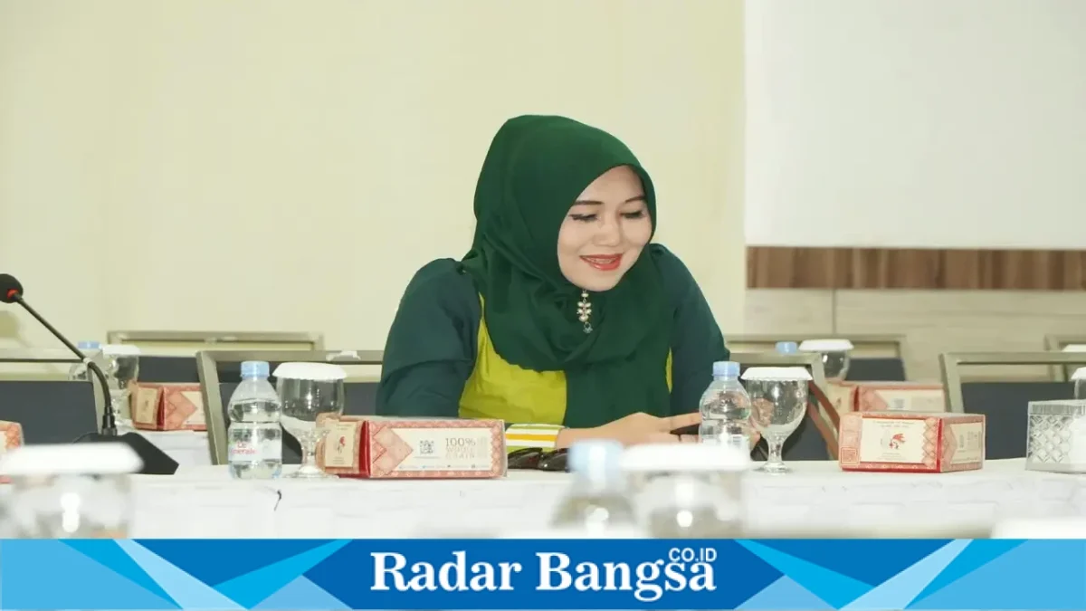 Anggota DPD RI asal Jawa Timur, Lia Istifhama, saat mengikuti kunjungan kerja Komite I DPD RI di Kantor Gubernur Sulawesi Selatan, Makassar, Senin (21/9/2026). (Dok. Ho/RadarBangsa.co.id)