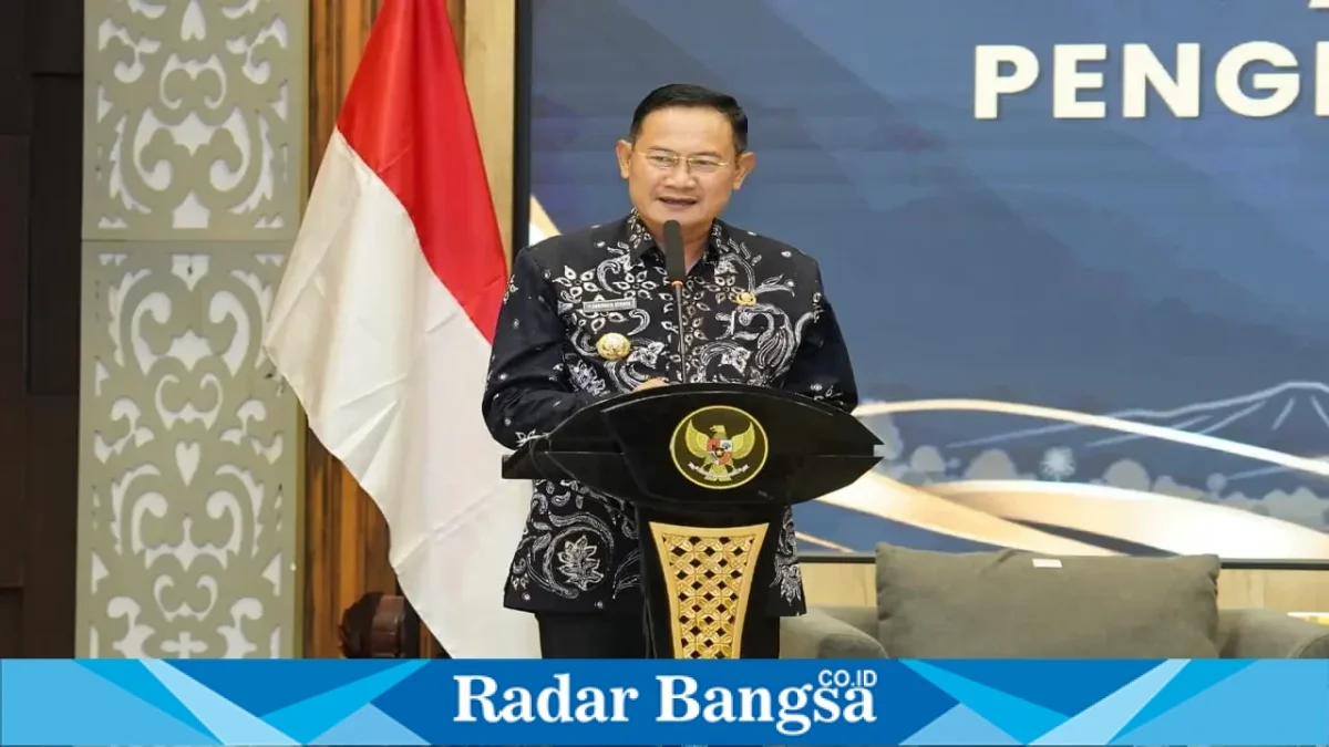 Bupati Lamongan saat menghadiri Sosialisasi Akuntabilitas Pengelolaan Dana Desa di Aula Gajah Mada Pemkab Lamongan, Jumat (25/9/2026). (Dok. Ho/RadarBangsa.co.id)