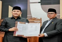 Rapat paripurna DPRD Kabupaten Pasuruan saat menyetujui Raperda PT Pasuruan Lestari Jaya, Senin, 21 September 2026. (Dok. Ho/RadarBangsa.co.id)