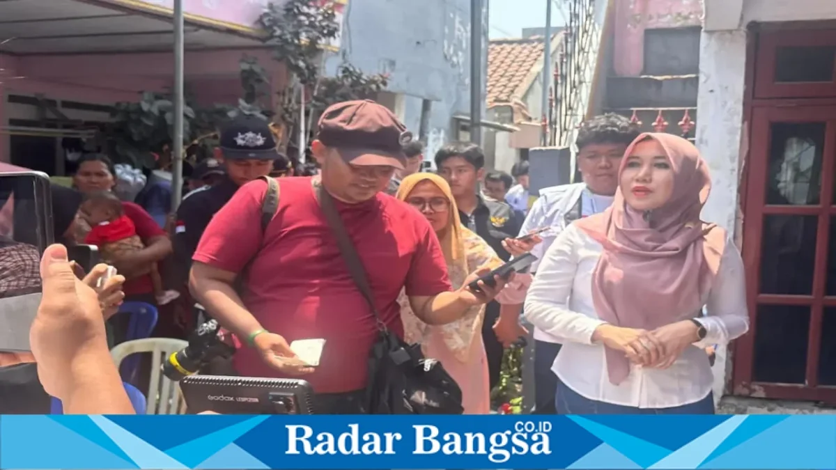 Lia Istifhama menyampaikan keterangan terkait gugatan wanprestasi yang melibatkan ibunya di Surabaya. (Dok. Ho/RadarBangsa.co.id)