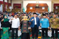 Gubernur Jawa Timur Khofifah Indar Parawansa menghadiri Pengukuhan Pengurus ICMI Jawa Timur di Gedung Negara Grahadi, Surabaya, Sabtu (19/9). (Dok. Ho/RadarBangsa.co.id)