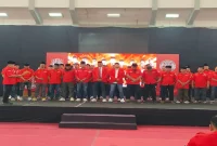 Ketua DPP Madas Sedarah M. Taufik bersama Ketua DPC Madas Sedarah Bondowoso Fauzi saat prosesi pengukuhan, Minggu (27/9/2026). (Dok. Ho/RadarBangsa.co.id)