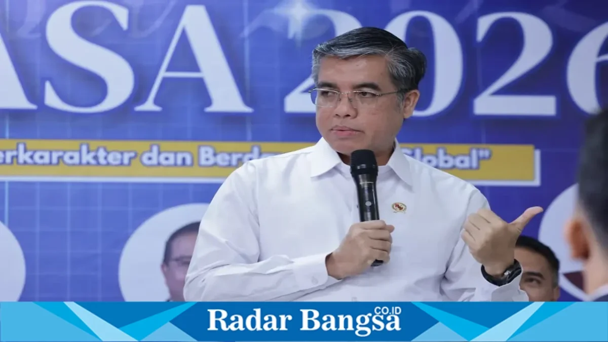 Menaker Yassierli saat memberikan Kuliah Umum di Politeknik Mitra Industri, Bekasi, Rabu (16/9/2026). (Dok. Ho/RadarBangsa.co.id)