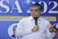 Menaker Yassierli saat memberikan Kuliah Umum di Politeknik Mitra Industri, Bekasi, Rabu (16/9/2026). (Dok. Ho/RadarBangsa.co.id)