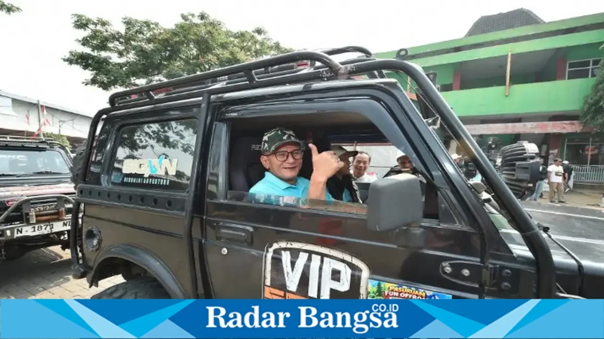 Wakil Bupati Pasuruan Shobih Asrori memberangkatkan peserta Pasuruan Fun Offroad 2026 di Pandaan, Sabtu (19/9/2026). (Dok. Ho/RadarBangsa.co.id)