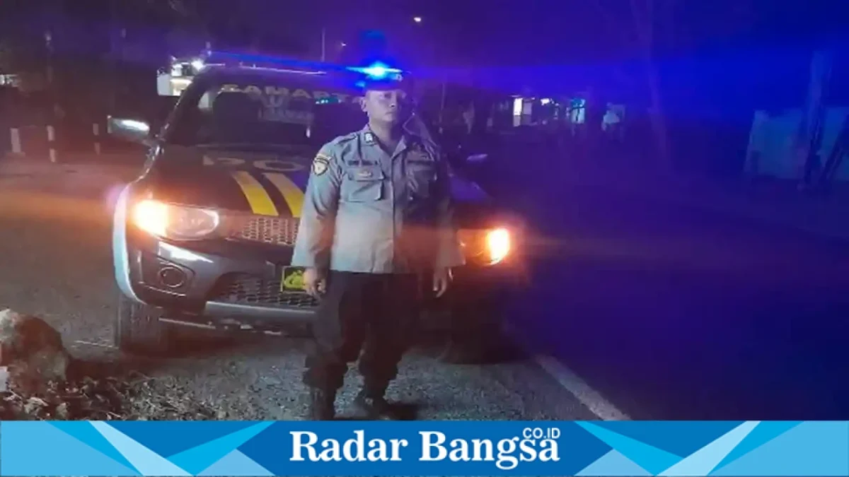 Personel Polsek Tikung saat melaksanakan Blue Light Patrol di wilayah hukum Polsek Tikung, Minggu (27/9/2026). (Dok. Ho/RadarBangsa.co.id)