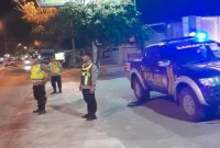 Personel Polsek Tikung saat melaksanakan patroli KRYD di wilayah hukum Polsek Tikung, Minggu (27/9/2026). (Dok. Ho/RadarBangsa.co.id)