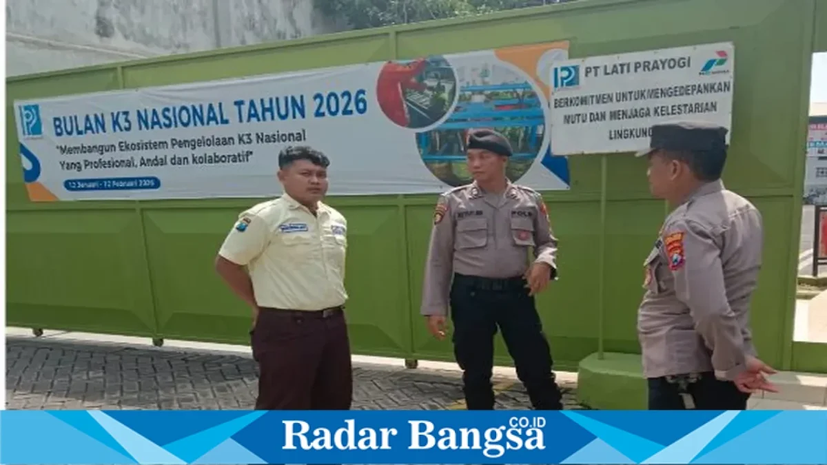 Personel Polsek Tikung melaksanakan patroli objek vital di wilayah Kecamatan Tikung, Lamongan, Rabu (16/9/2026). (Dok. Ho/RadarBangsa.co.id)