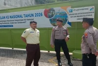 Personel Polsek Tikung melaksanakan patroli objek vital di wilayah Kecamatan Tikung, Lamongan, Rabu (16/9/2026). (Dok. Ho/RadarBangsa.co.id)