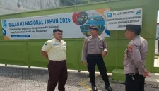 Personel Polsek Tikung melaksanakan patroli objek vital di wilayah Kecamatan Tikung, Lamongan, Rabu (16/9/2026). (Dok. Ho/RadarBangsa.co.id)