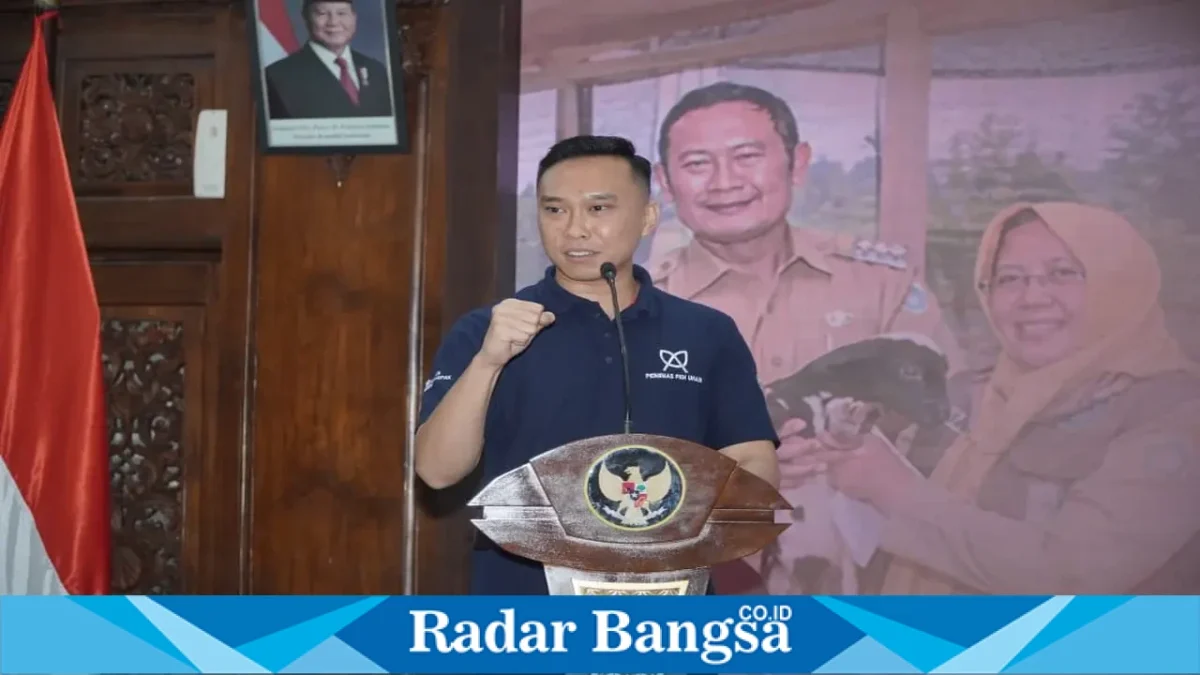 Wakil Bupati Lamongan Dirham Akbar Aksara saat membuka Sarasehan Penguatan Peternakan di Pendopo Lokatantra, Selasa (29/9/2026). (Dok. Ho/RadarBangsa.co.id)