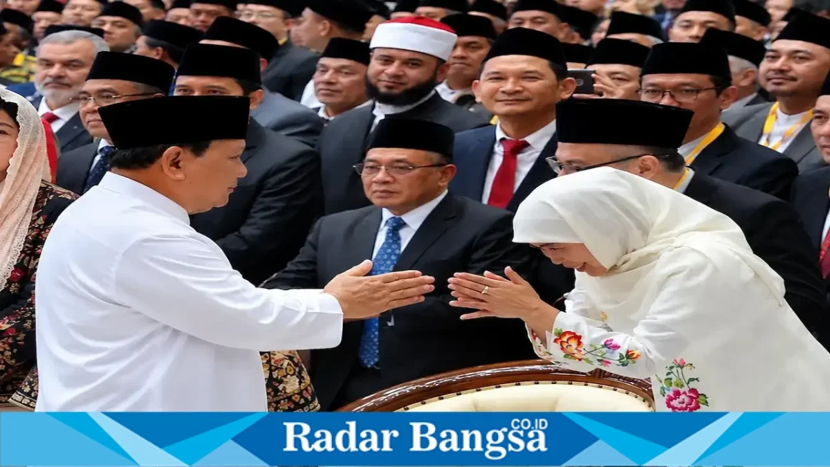 Presiden Prabowo Subianto didampingi Gubernur Khofifah Indar Parawansa menghadiri peringatan satu abad Pondok Modern Darussalam Gontor di Ponorogo, Sabtu (19/9). (Dok. Ho/RadarBangsa.co.id)