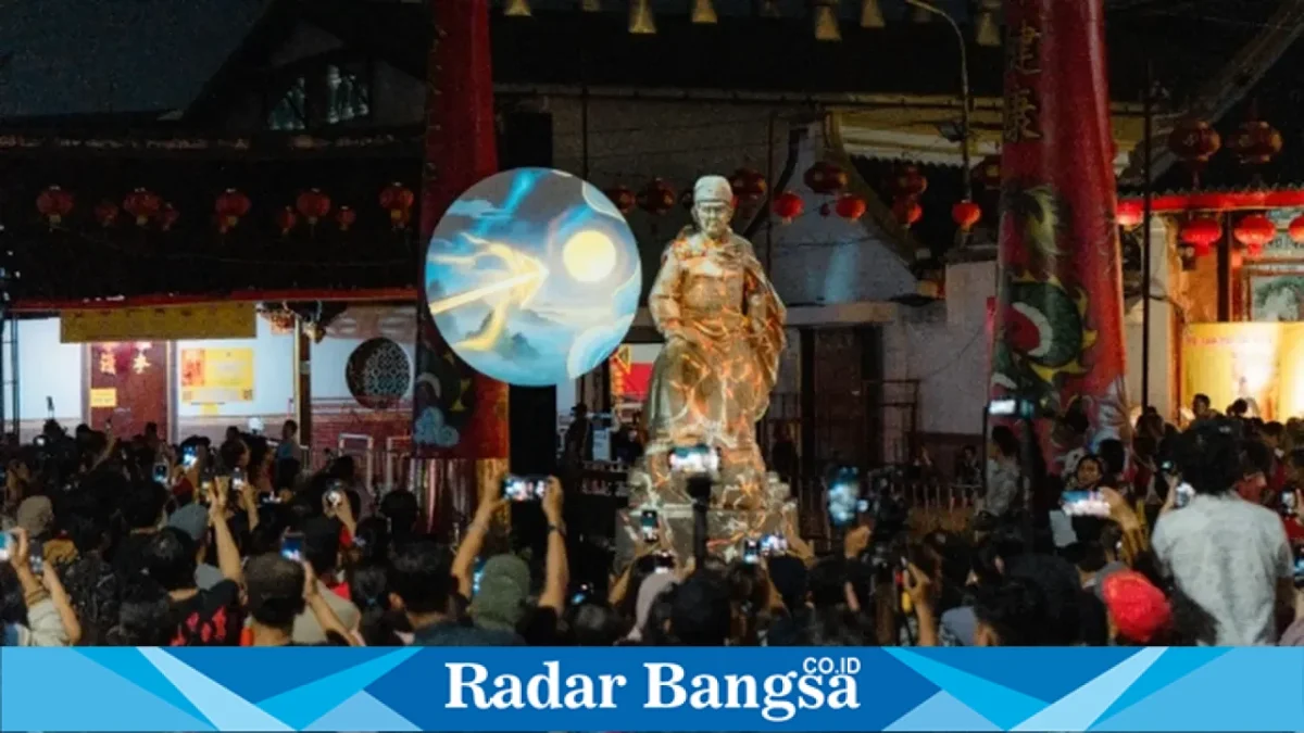 Wali Kota Semarang Agustina Wilujeng Pramestuti saat membuka Mooncake Festival 2026 di Klenteng Tay Kak Sie, Kamis (24/9/2026). (Dok. Ho/RadarBangsa.co.id)