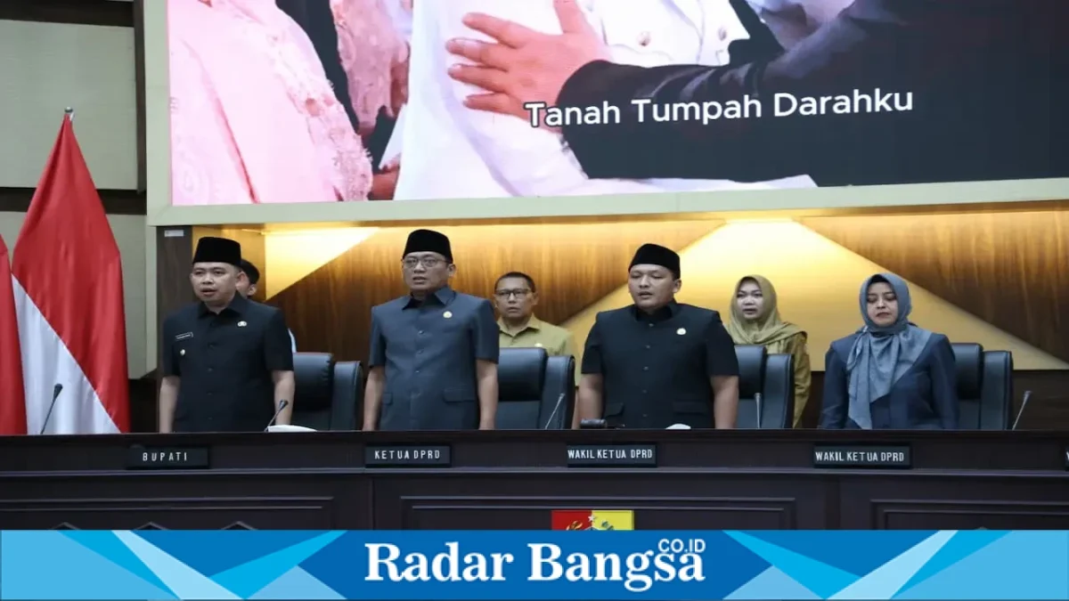 Bupati Jember Gus Fawait saat menghadiri Rapat Paripurna Perubahan APBD 2026 di DPRD Jember, Selasa (1/9/2026). (Dok. Ho/RadarBangsa.co.id)