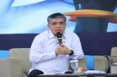 Wakil Ketua DPR RI Cucun Ahmad Syamsurijal dan Menteri Ketenagakerjaan Yassierli saat menghadiri Dialog Sosial tentang RUU Pelindungan Ketenagakerjaan di Bekasi, Kamis (1/10/2026).