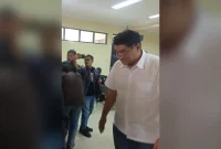 Direktur PT Syirkah Berkah Ganda, Lim Sinatra meninggalkan ruang sidang seusai memberikan kesaksian (Foto : Yudha)