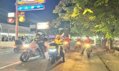 Kapolres Kendal Tegur Pengendara Motor Tak Pakai Helm Saat Patroli Sore di Pantura